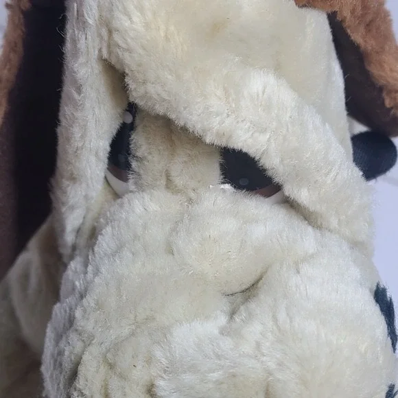 Vintage Animal Playthings 1986 Kennel Club Plush Dog Basset Hound Dog 13" - Picture 6 of 10